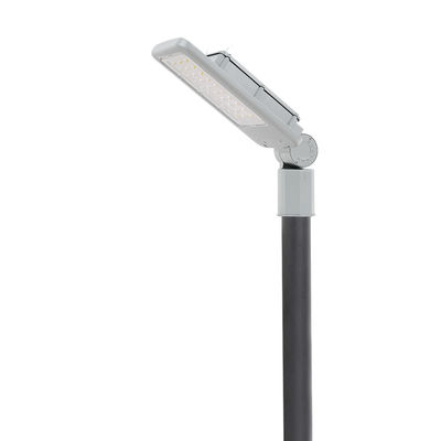 7800lm Luz de calle LED exterior integrada con ángulo ajustable grado IK09