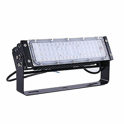 60 piezas de luz de inundación LED LED con opciones de flujo luminoso de 54000-56000lm y 12 opciones de módulo Qty